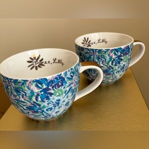 Lilly Pulitzer 12-ounce ceramic mugs